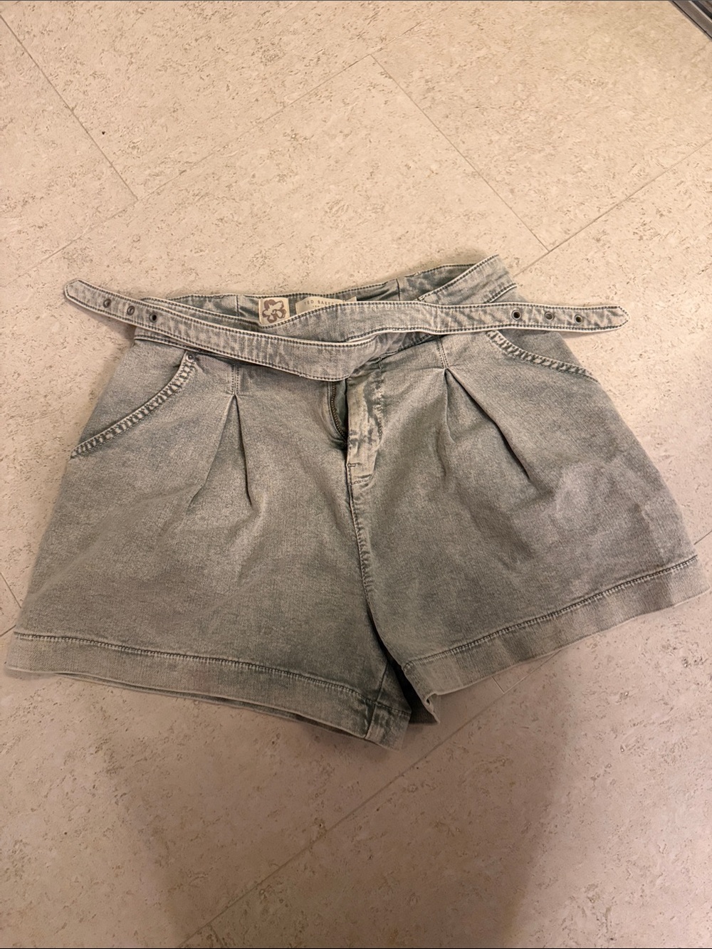 Ted Baker Light Wash Pleated Women's Denim Shorts with Belt